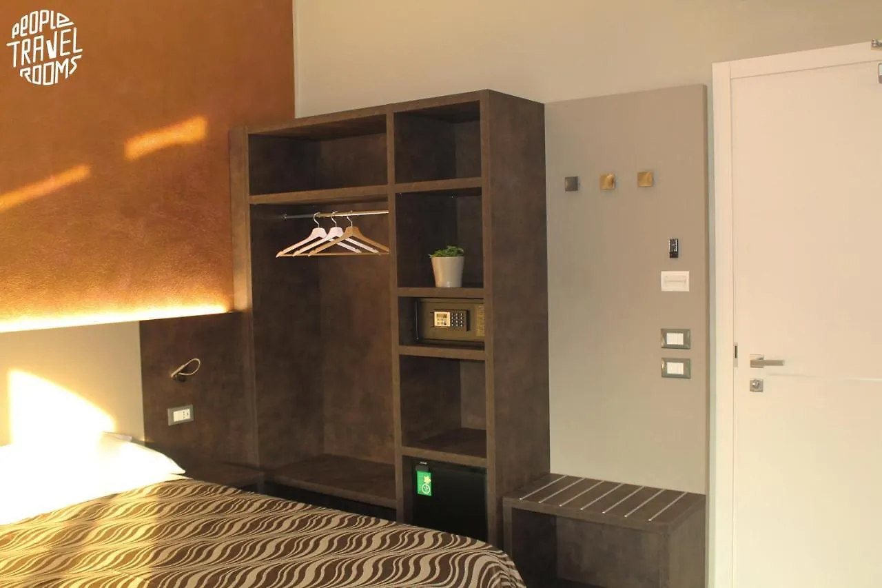 People Travel Rooms Bologna