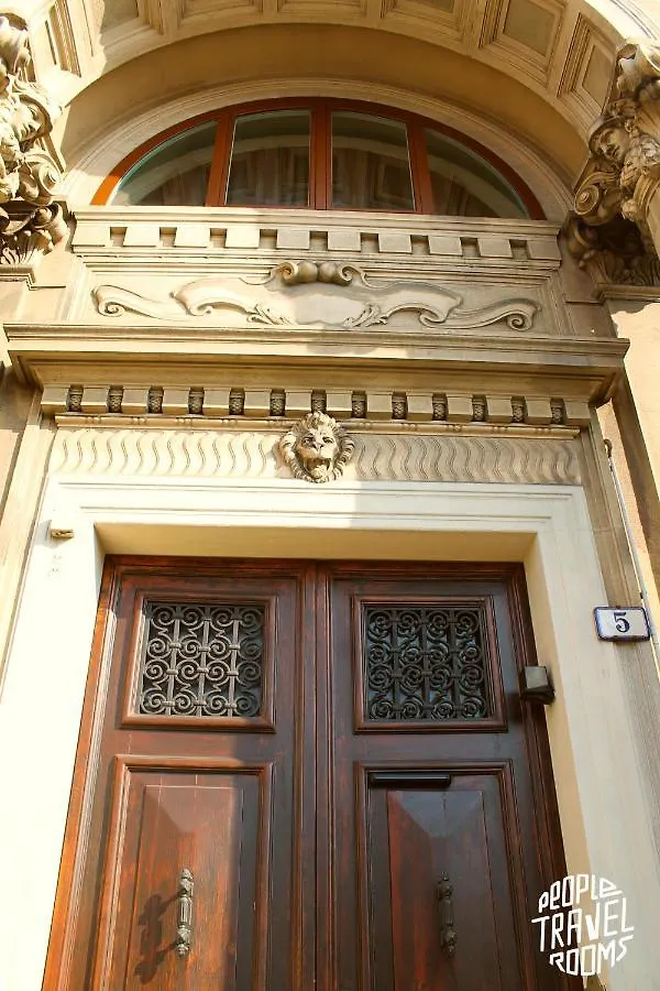People Travel Rooms Bologna