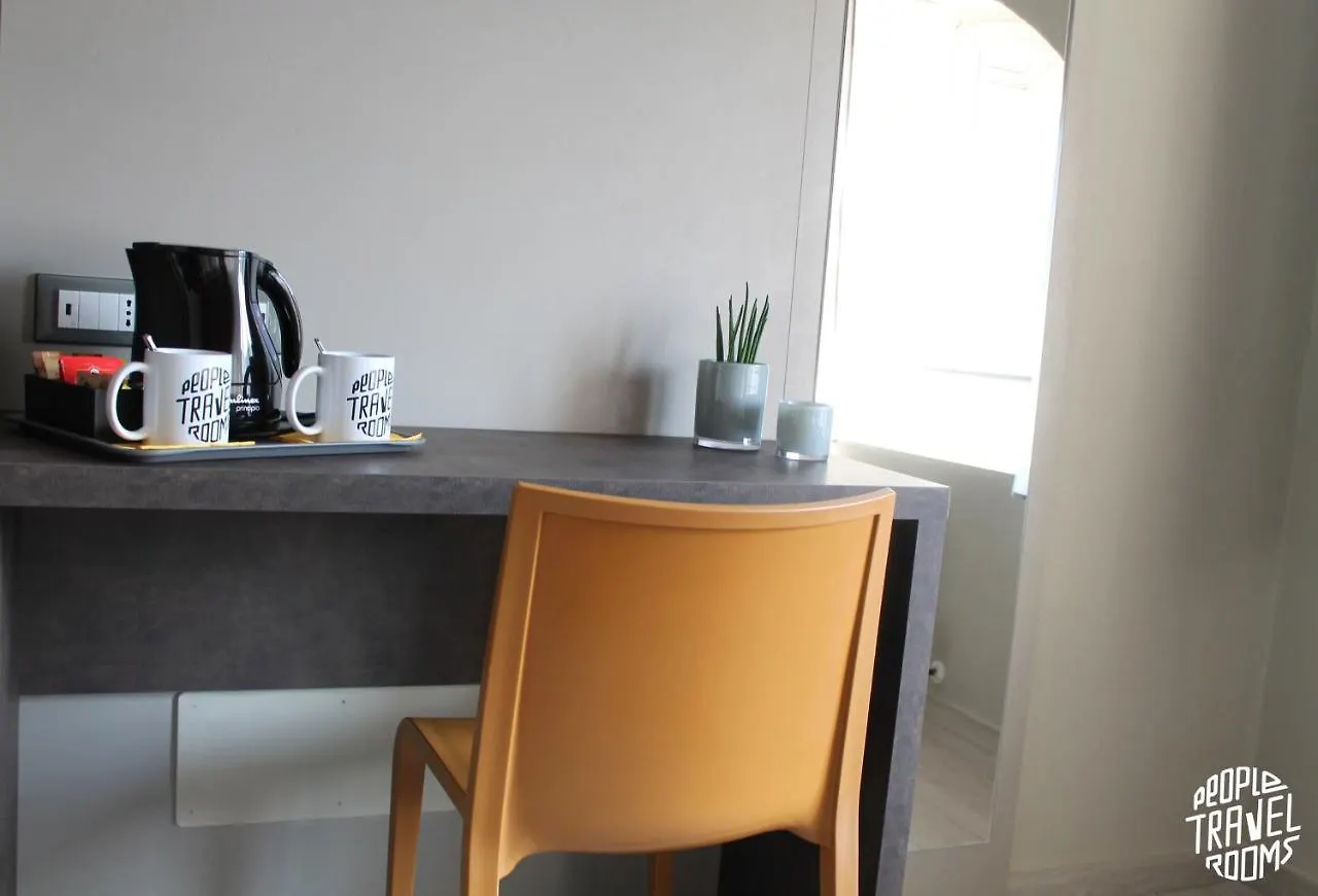 Guest house People Travel Rooms Bologna Italy