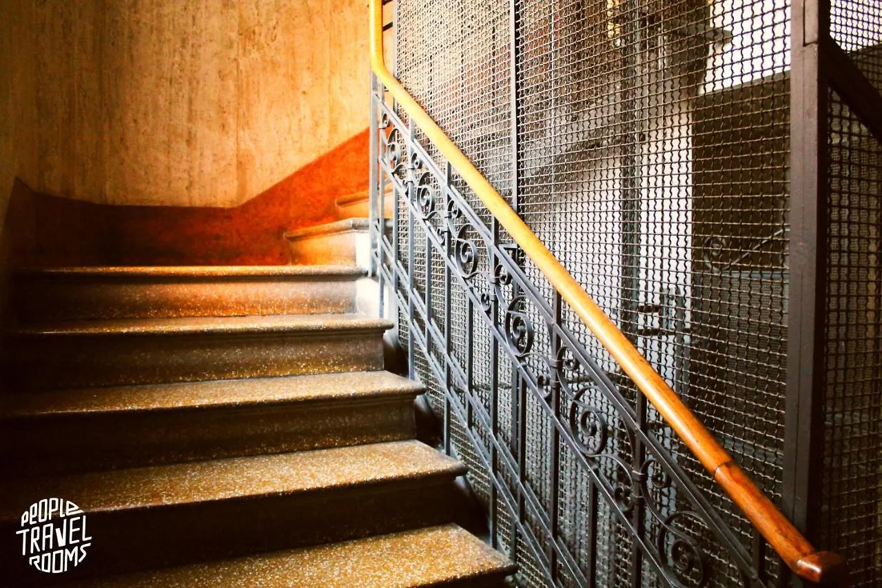 Guest house People Travel Rooms Bologna Italy